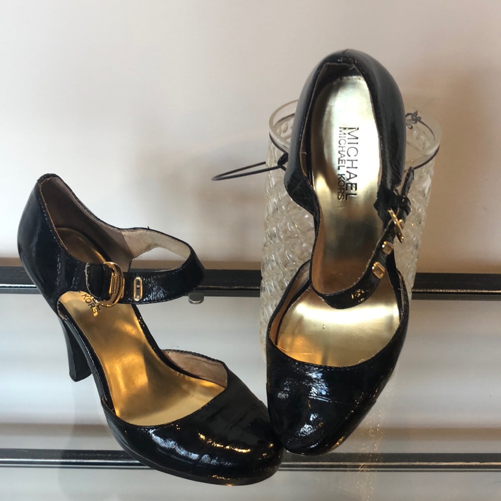 MICHAEL KORS black patent Mary Jane heels
